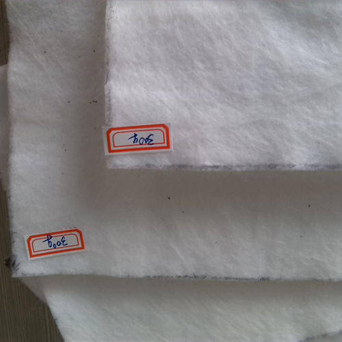公路養(yǎng)護利用的是燒毛土工布的哪些功能？