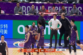 NBA战报-哈登31分莱昂纳德26分 快船121-105篮网